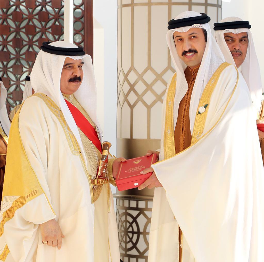 HM The King Awards Order of Competence to Derasat Chairman
