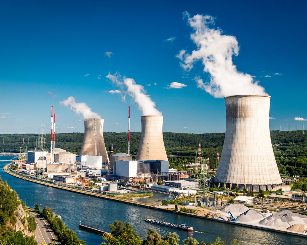 تساؤلات خليجية عن الطاقة النووية