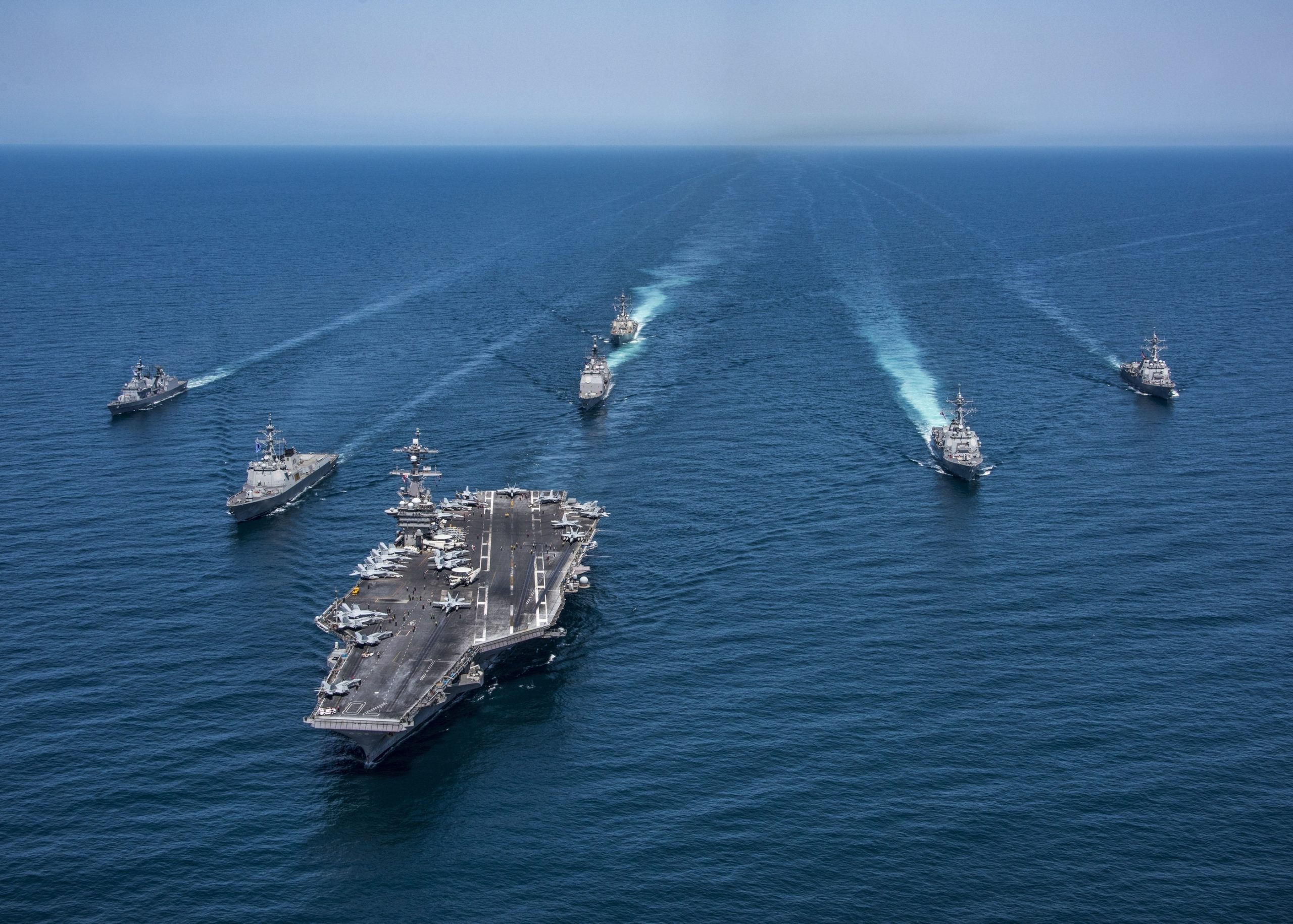 دلالات إرسال سفينة حربية إيرانية إلى البحر الأحمر