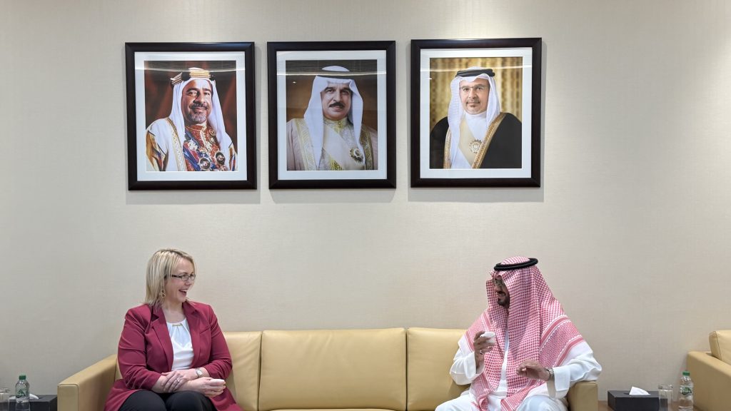 الرئيس التنفيذي لمركز «دراسات» يبحث مع سفيرة الولايات المتحدة الأمريكي آفاق الشراكة المعرفية وتعزيز التعاون البحثي