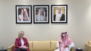 الرئيس التنفيذي لمركز «دراسات» يبحث مع سفيرة الولايات المتحدة الأمريكي آفاق الشراكة المعرفية وتعزيز التعاون البحثي